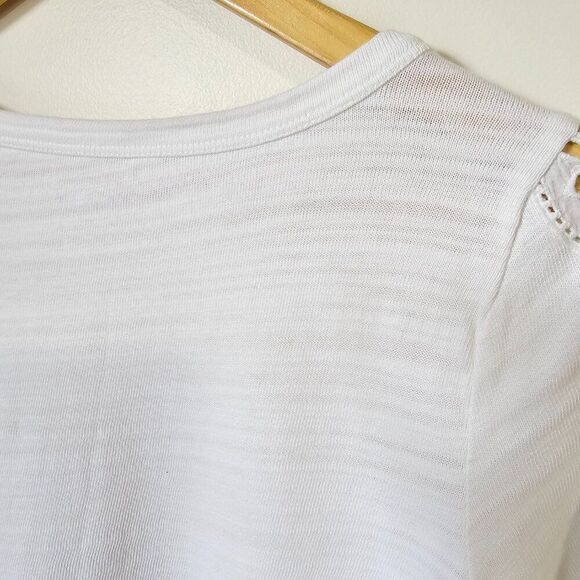 EUC LIKE NEW LOFT WHOTE CUT OUT ANGLAISE TOP SIZE SMALL - Picture 8 of 15